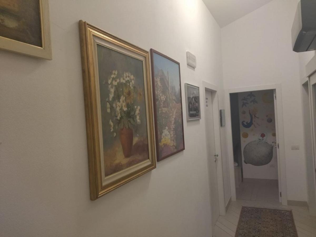Room In Guest Room - Single Room Between Padua And Chioggia Brugine Luaran gambar